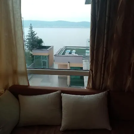 крум * Nesebar